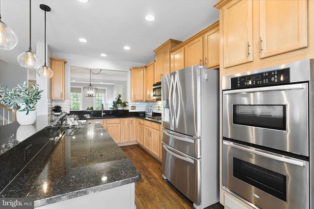41060 DORATI SQ, Leesburg, VA 20175