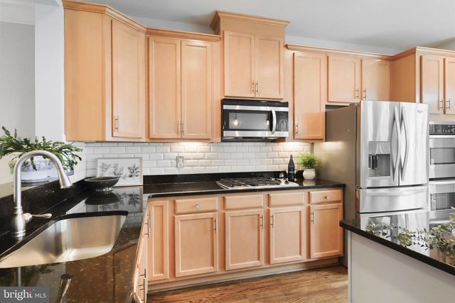 41060 DORATI SQ, Leesburg, VA 20175