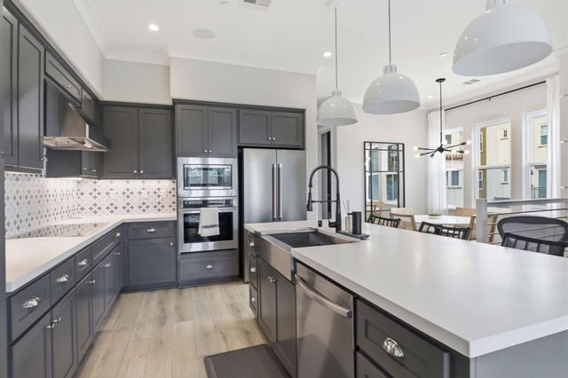 625 Los Castanos Drive 42, Morgan Hill, CA 95037