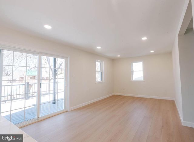 430 PARKVIEW AVE, Langhorne, PA 19047