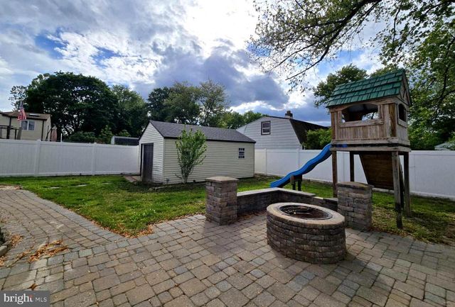 430 PARKVIEW AVE, Langhorne, PA 19047