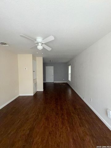 1739 Sacramento, San Antonio, TX 78201