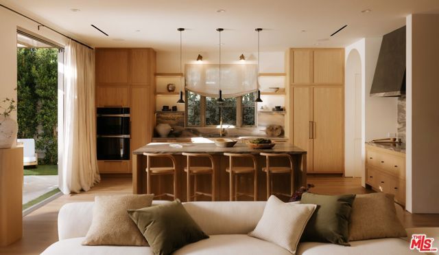 4209 Vantage Avenue, Studio City (los Angeles), CA 91604