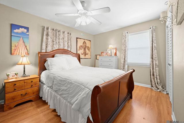 1020 S Stacy Ave, Gonzales, LA 70737