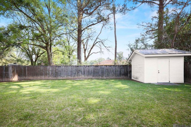 1020 S Stacy Ave, Gonzales, LA 70737