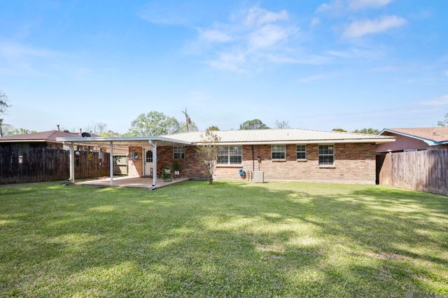 1020 S Stacy Ave, Gonzales, LA 70737