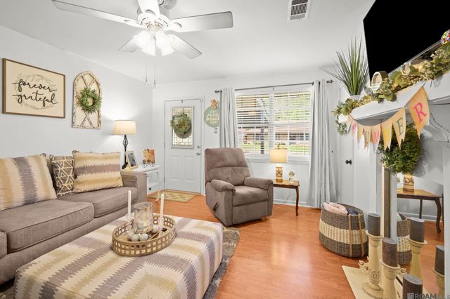 1020 S Stacy Ave, Gonzales, LA 70737