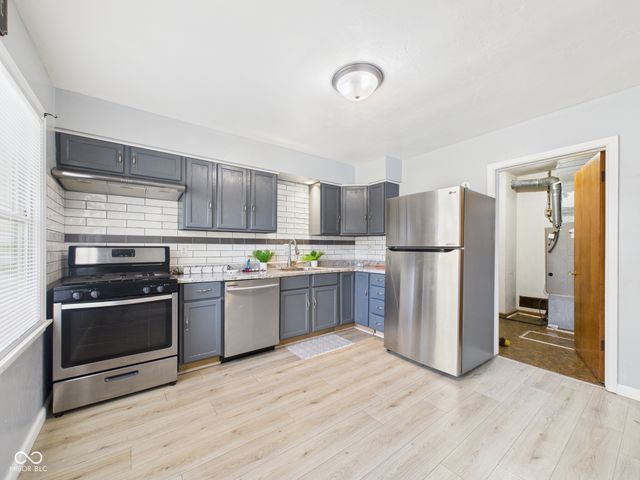 916 Alhambra Drive, Anderson, IN 46012