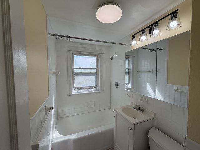 19 Ridgeview Ave 2, Boston, MA 02126