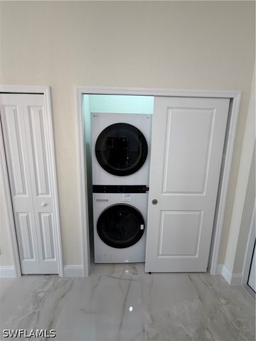 404 W 17th ST, Lehigh Acres, FL 33972