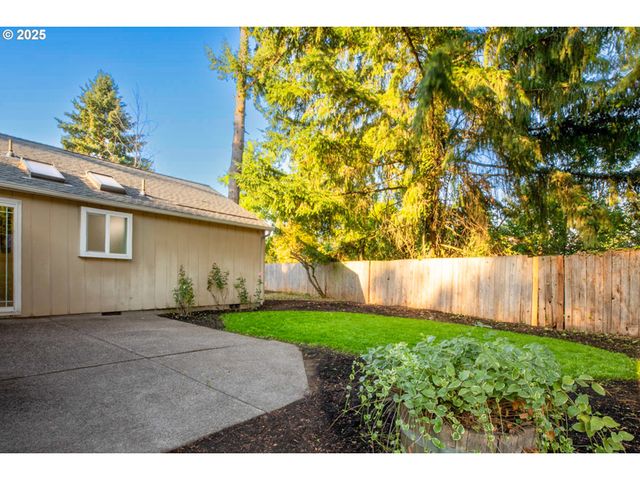 2329 WILLONA Park, Eugene, OR 97408