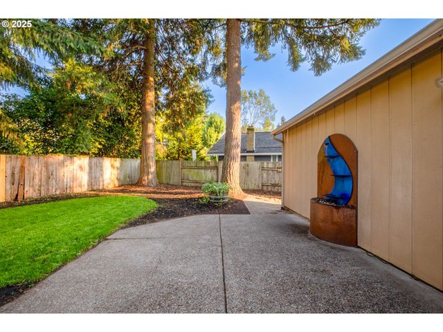 2329 WILLONA Park, Eugene, OR 97408