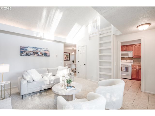 2329 WILLONA Park, Eugene, OR 97408