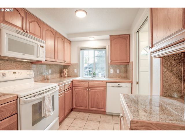 2329 WILLONA Park, Eugene, OR 97408