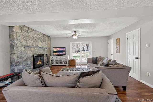 76 Colonel Enoch Drive, Carmel, NY 10512