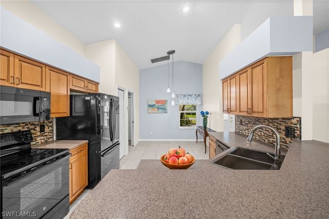 9481 Tranquil CT, Bonita Springs, FL 34135