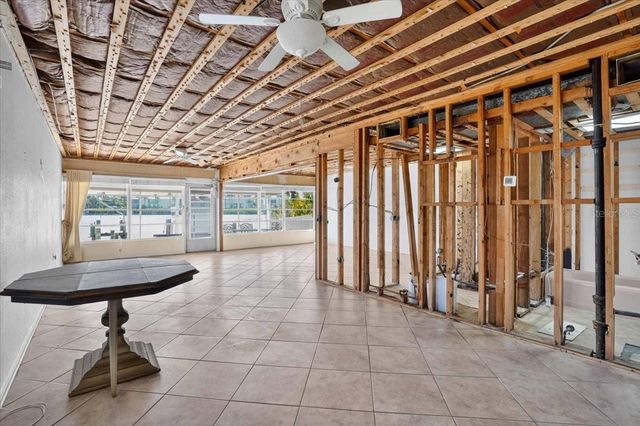 17 SEASIDE COURT, Holmes Beach, FL 34217