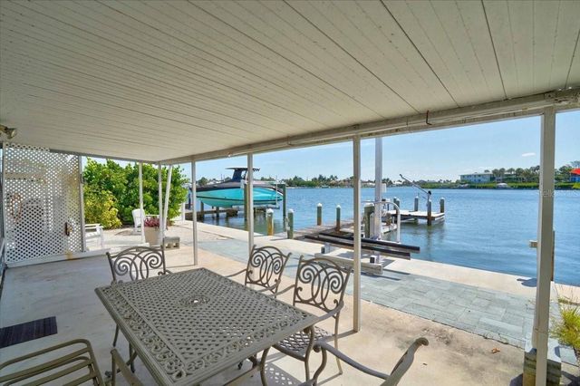 17 SEASIDE COURT, Holmes Beach, FL 34217
