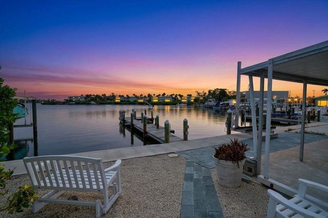 17 SEASIDE COURT, Holmes Beach, FL 34217