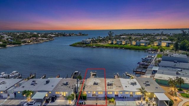 17 SEASIDE COURT, Holmes Beach, FL 34217