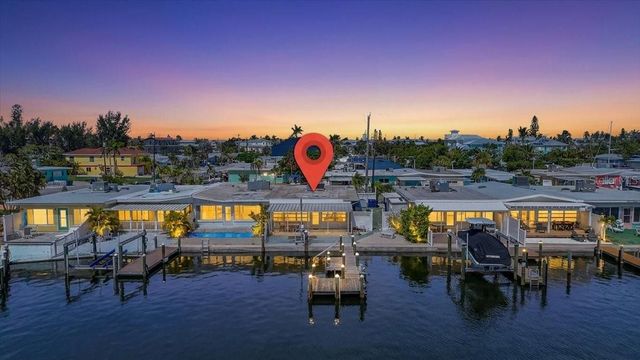 17 SEASIDE COURT, Holmes Beach, FL 34217