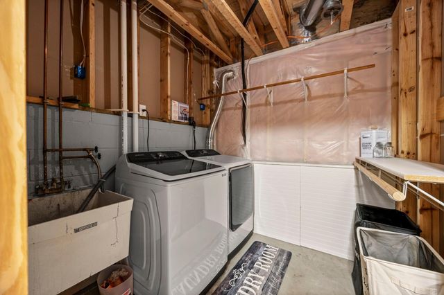 2200 Bridgewater Boulevard S, Cambridge, MN 55008