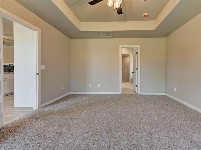 1935 W Flintlock Way, Mustang, OK 73064