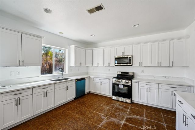 974 Paintbrush Trail, Hemet, CA 92545