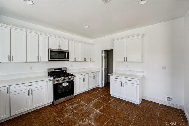 974 Paintbrush Trail, Hemet, CA 92545