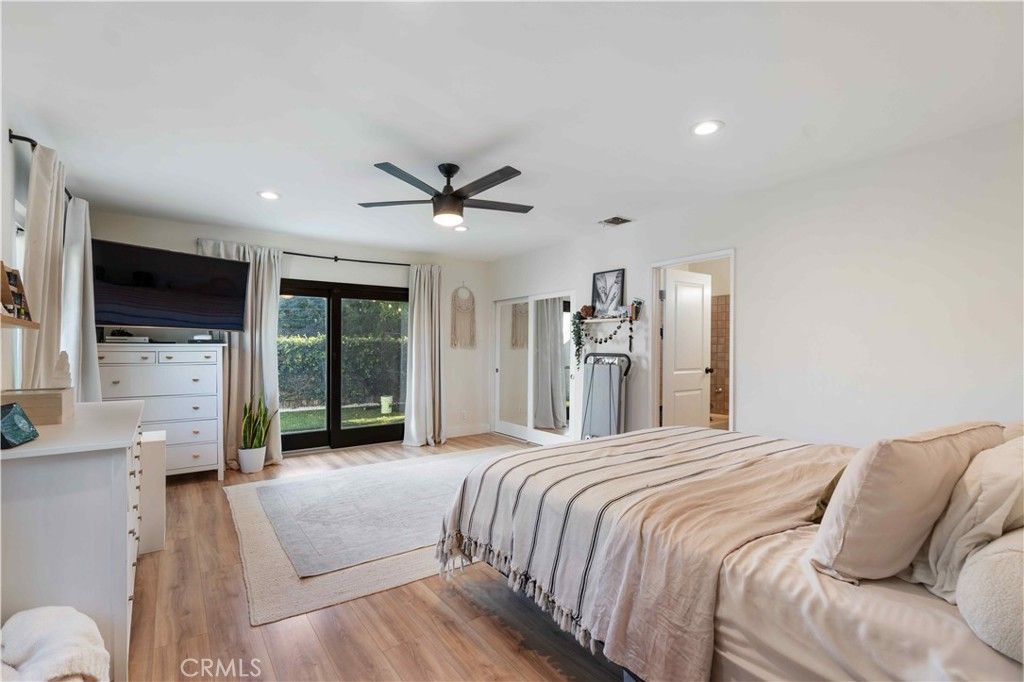 Image 13 of property listing at 5824 Compass Drive, Los Angeles, CA 90045