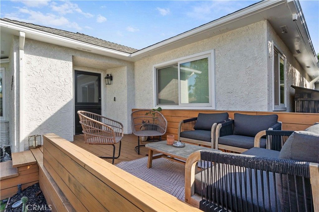 Image 3 of property listing at 5824 Compass Drive, Los Angeles, CA 90045