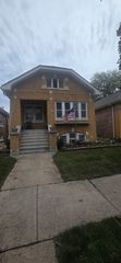 2123 Clinton Avenue, Berwyn, IL 60402