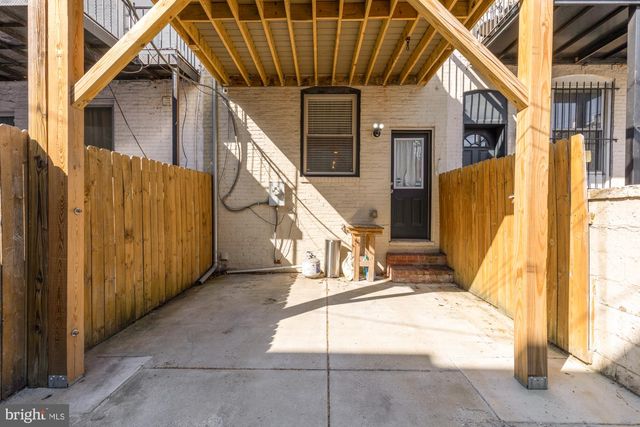 3105 E BALTIMORE ST, Baltimore, MD 21224