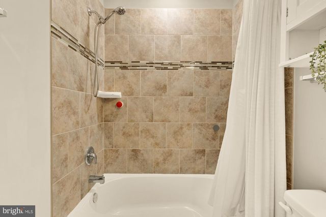 3105 E BALTIMORE ST, Baltimore, MD 21224