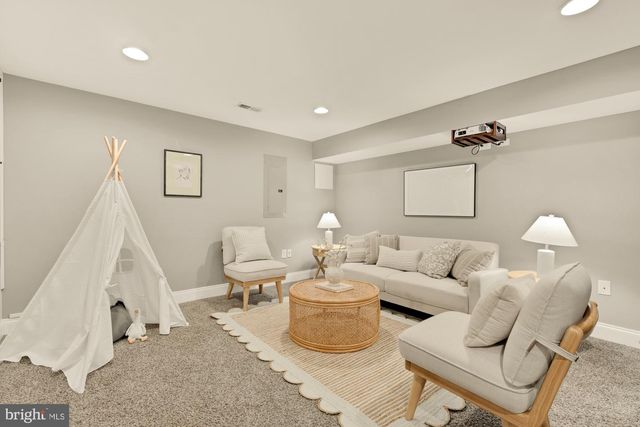 3105 E BALTIMORE ST, Baltimore, MD 21224