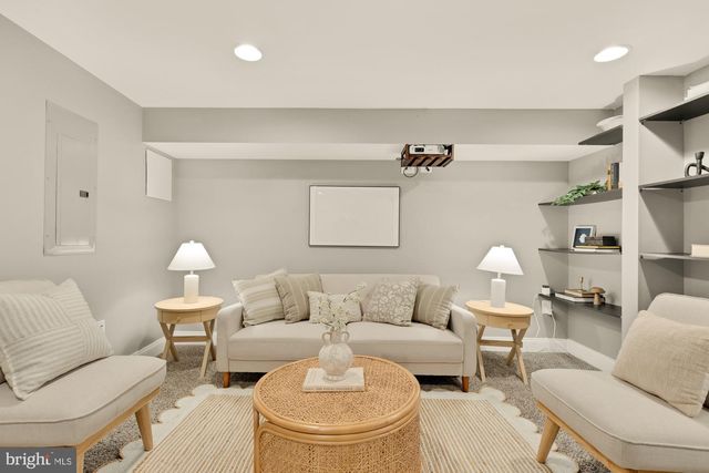 3105 E BALTIMORE ST, Baltimore, MD 21224