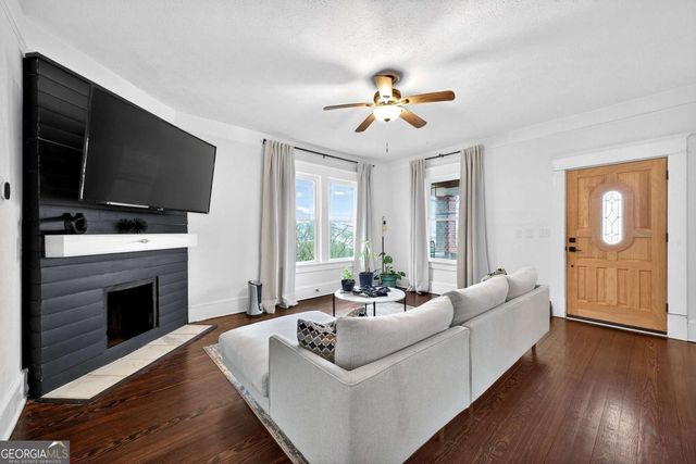 8702 Campbellton Street, Douglasville, GA 30134