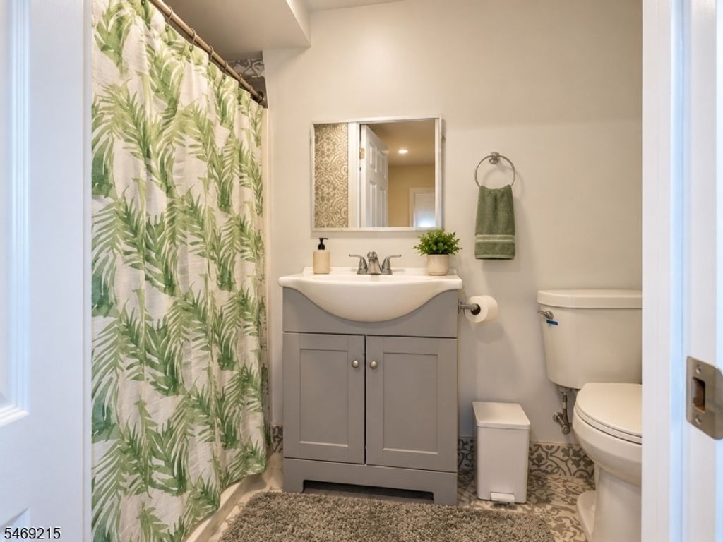395 E 23Rd St, Paterson City, NJ 07514 — photo 3