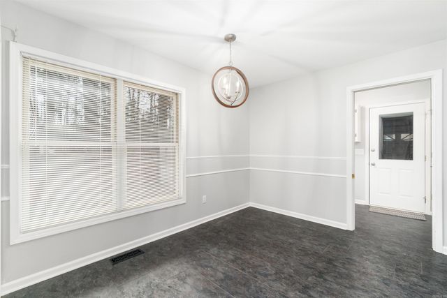 6 Reata Way, Hot Springs Village, AR 71909