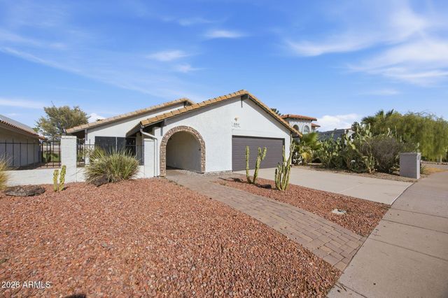 2211 S EL MARINO --, Mesa, AZ 85202