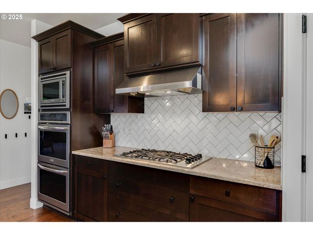 4021 Sw EASTWOOD Ave, Gresham, OR 97080