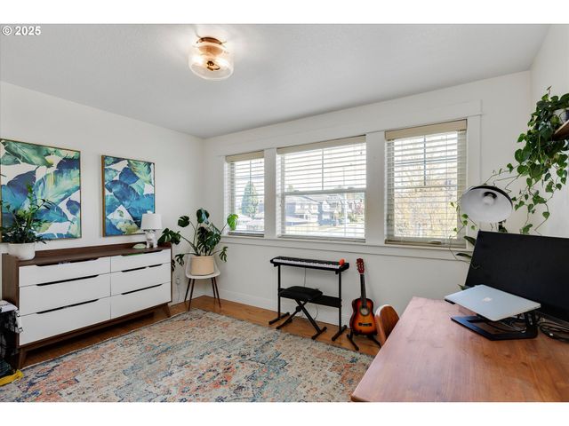 4021 Sw EASTWOOD Ave, Gresham, OR 97080