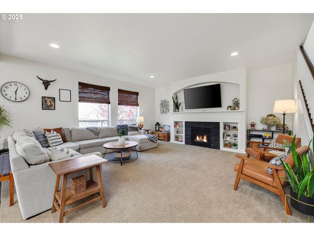 4021 Sw EASTWOOD Ave, Gresham, OR 97080