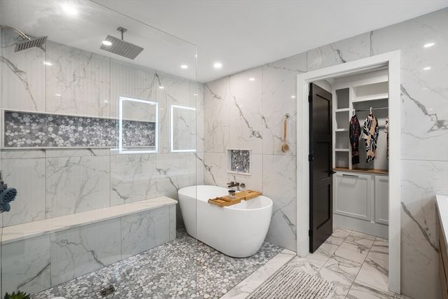 3 Robin Drive, Hudson, NH 03051