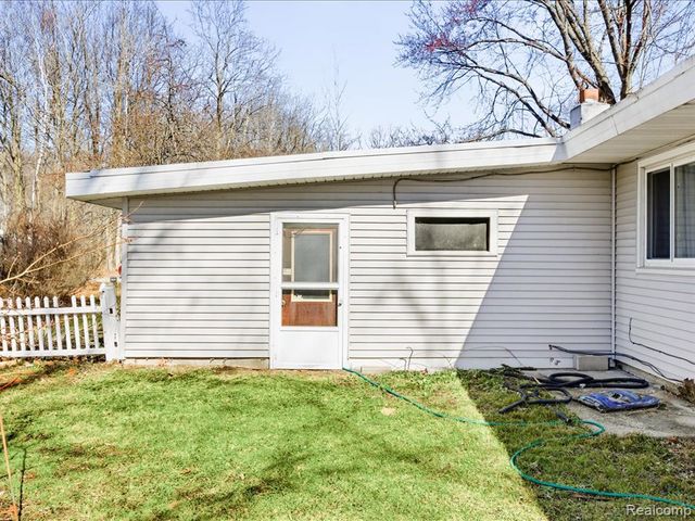 3325 Berry Drive, Burtchville, MI 48059