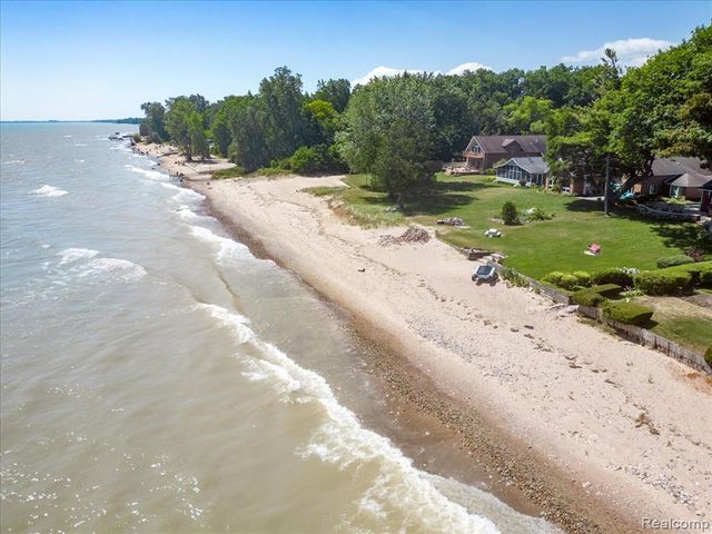 3325 Berry Drive, Burtchville, MI 48059