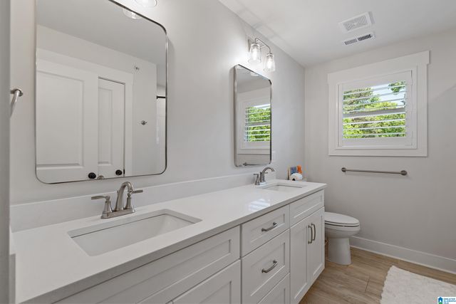 1576 FOREST RIDGE ROAD, Homewood, AL 35226