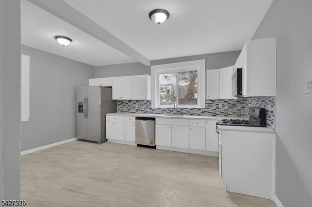 106 S 11Th St, Newark City, NJ 07107