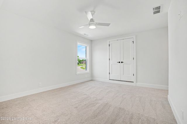 13425 Riggs Lake Ln, Louisville, KY 40299