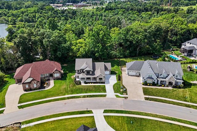 13425 Riggs Lake Ln, Louisville, KY 40299